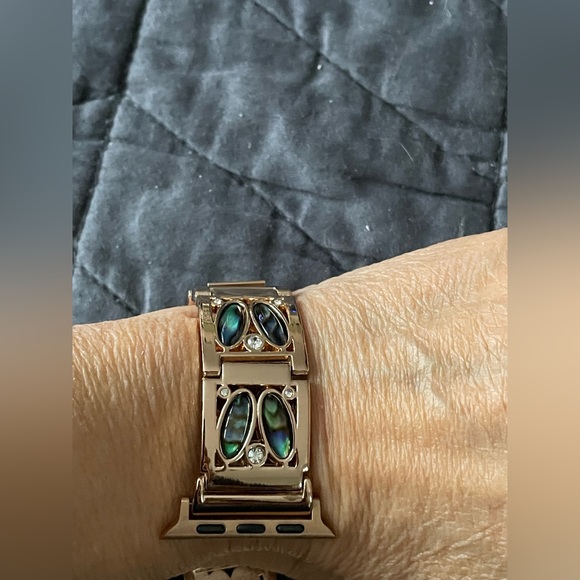 Apple Watch Gold & abalone shell watch band ladies
SE 1/2/3/4/5/6 - Picture 2 of 7